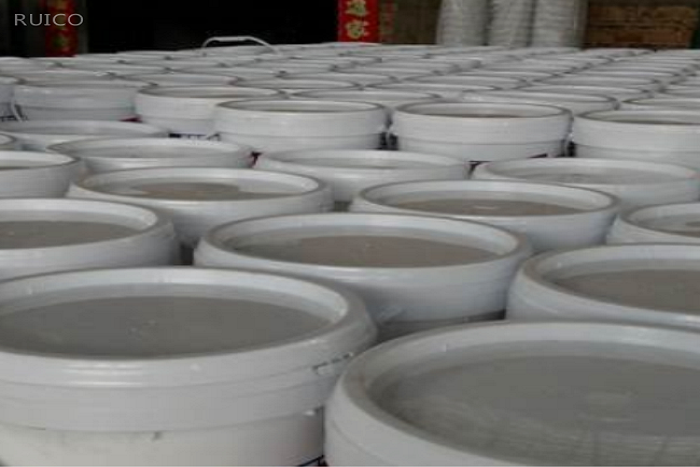 What are the types of coating additives?