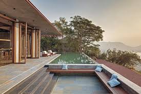 Anionic vs Cationic Bitumen Systems – Selecting the Right SBR Latex